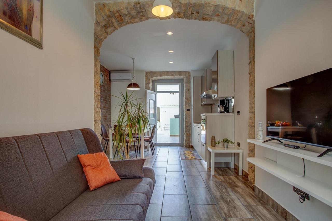 Apartment Laura With Terrace Vodnjan Buitenkant foto
