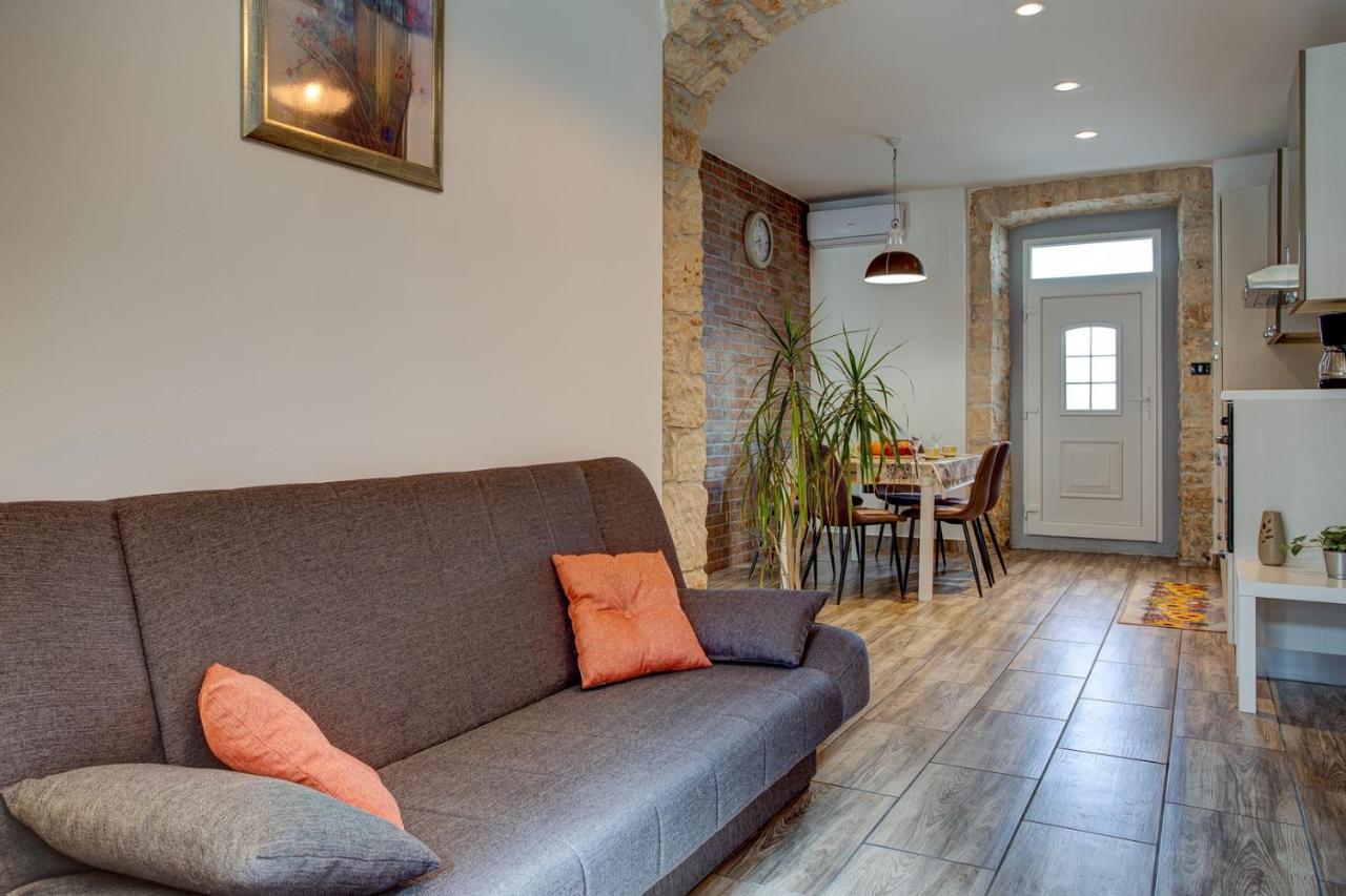 Apartment Laura With Terrace Vodnjan Buitenkant foto